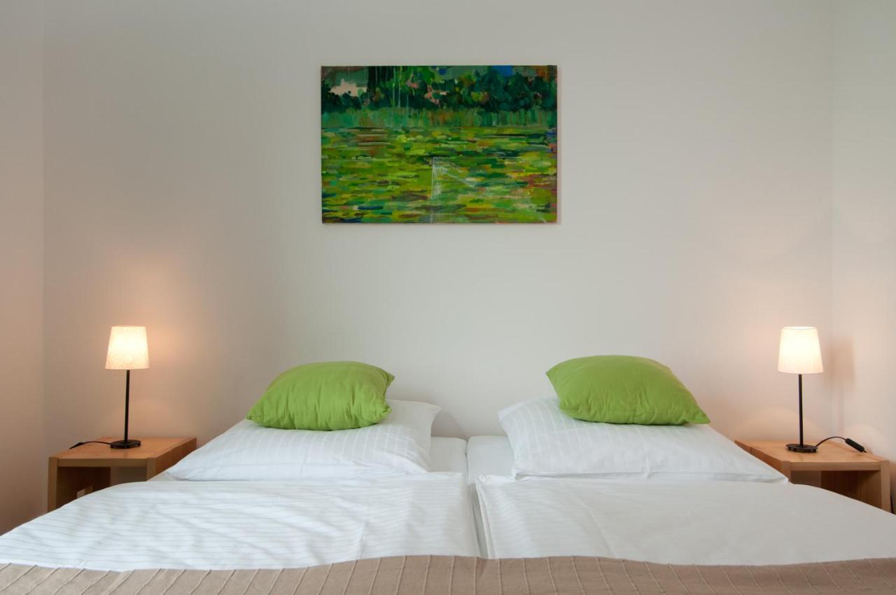 Alanus Gastehaus Hotel Alfter Esterno foto