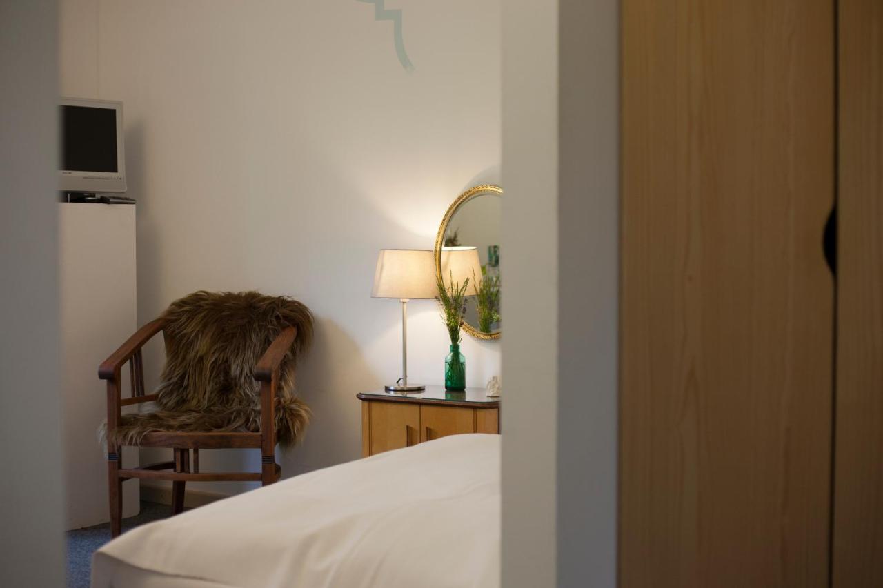 Alanus Gastehaus Hotel Alfter Esterno foto