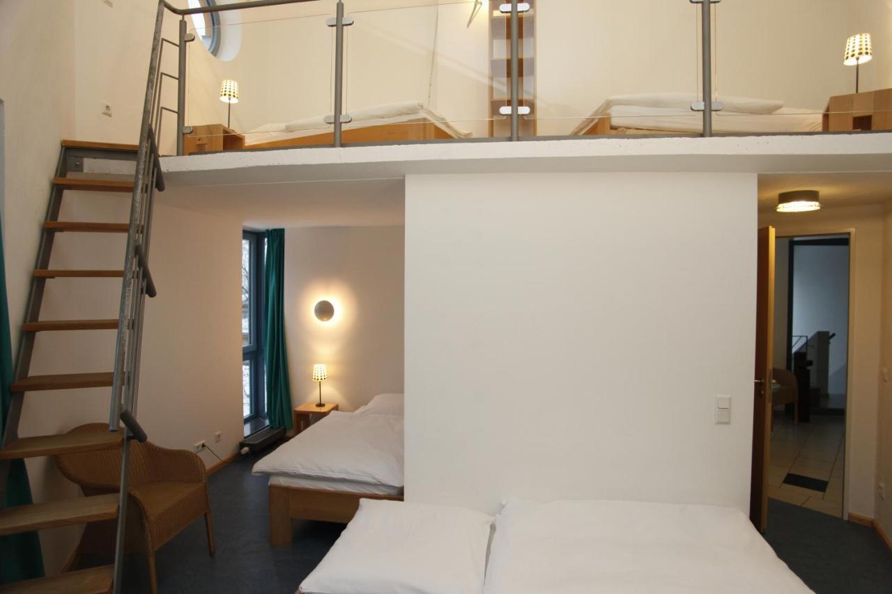 Alanus Gastehaus Hotel Alfter Esterno foto
